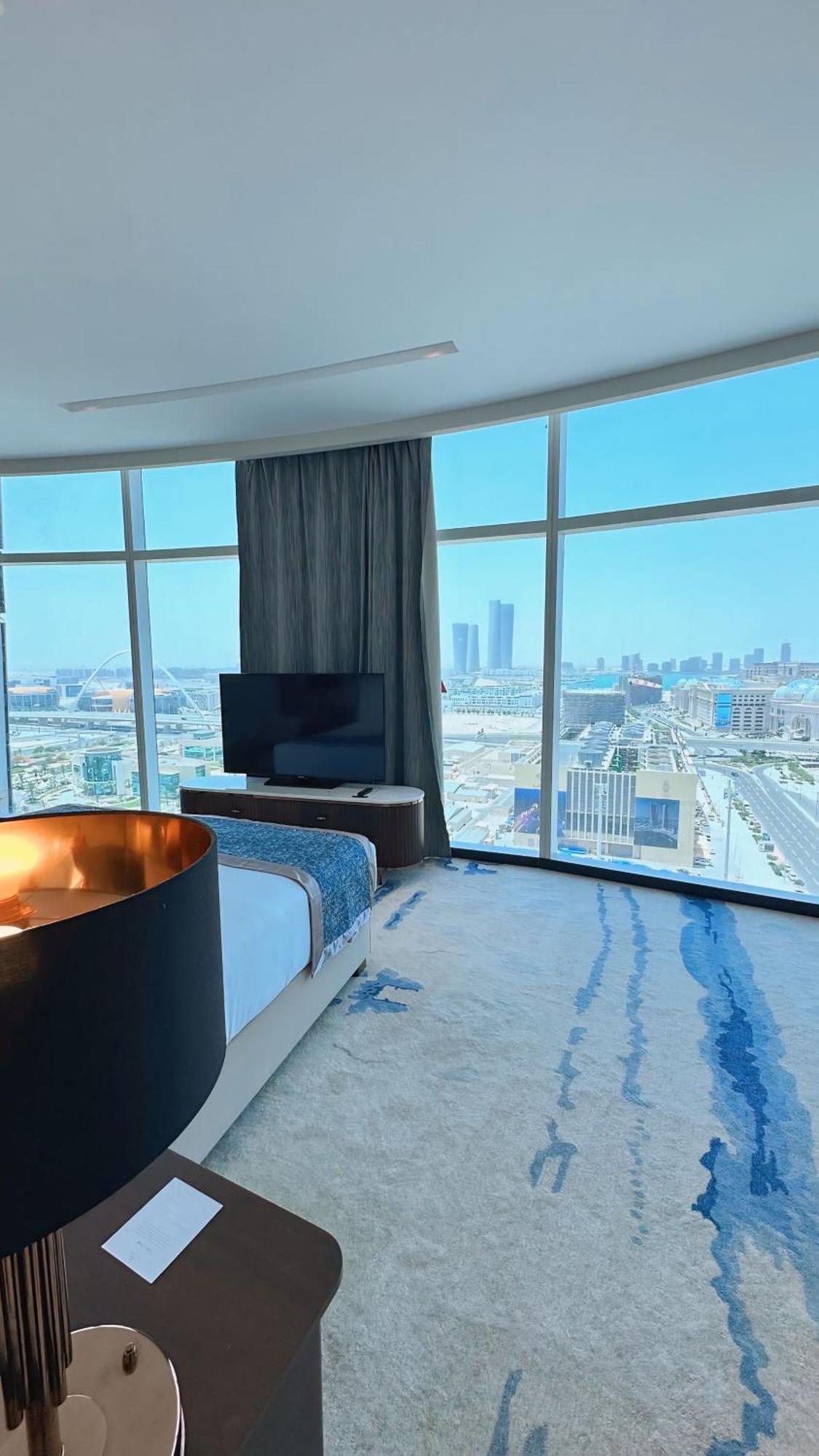 Century Marina Hotel - Lusail Экстерьер фото A bedroom at the hotel