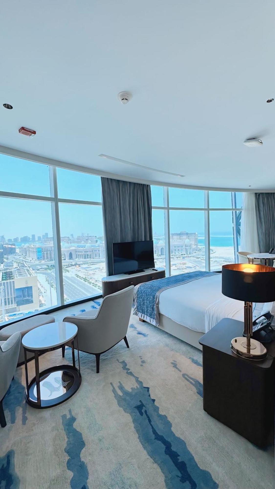 Century Marina Hotel - Lusail Экстерьер фото A bedroom at the hotel