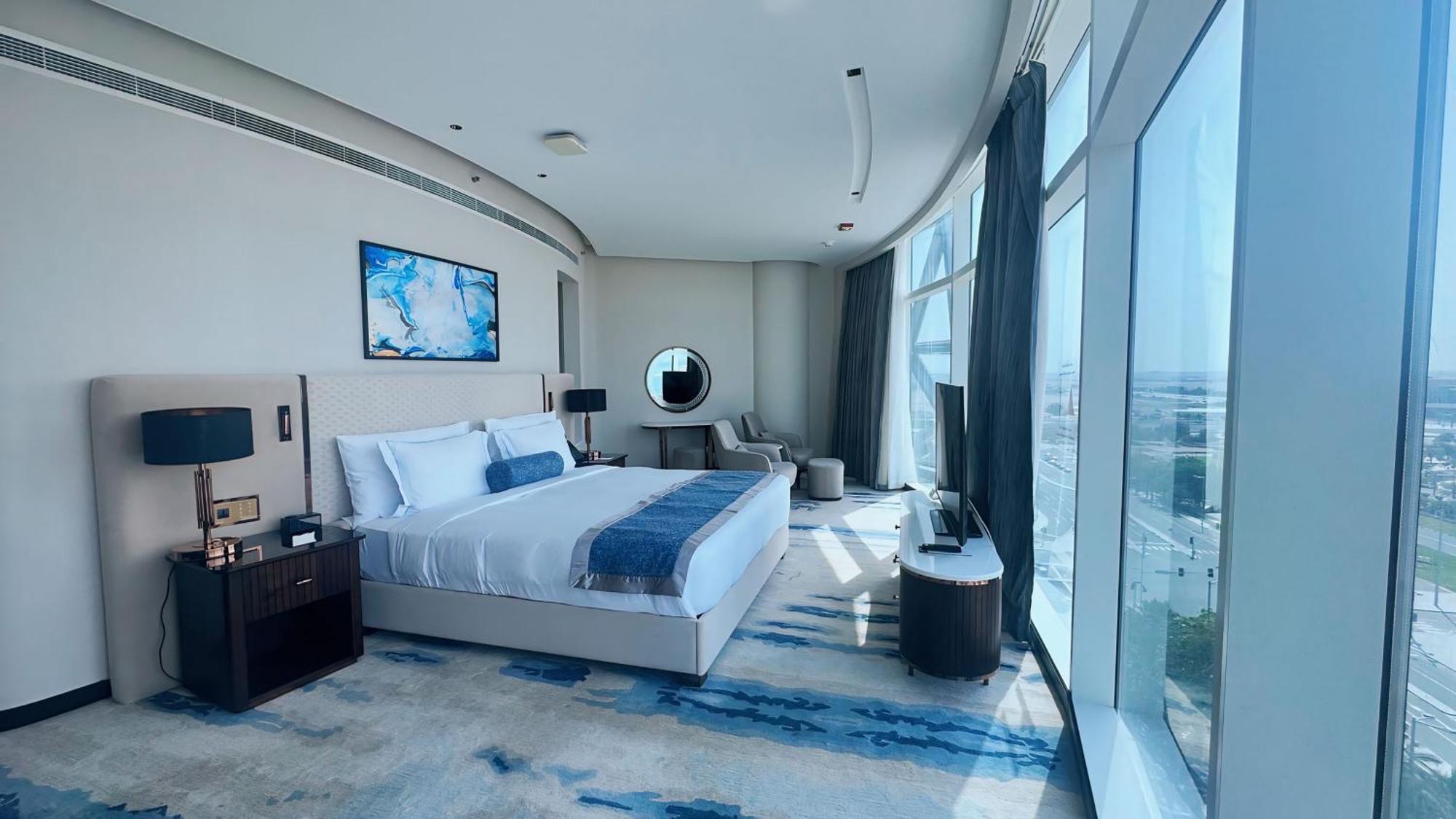 Century Marina Hotel - Lusail Экстерьер фото A bedroom at the hotel